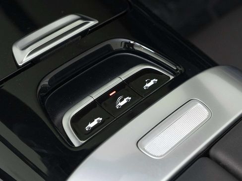 Used 2026 Mercedes-Benz CLE 53 AMG 4MATIC Cabriolet image 59
