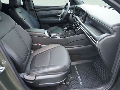 Used 2026 Hyundai Santa Cruz SEL FWD image 18