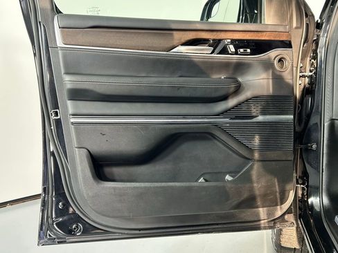 Used 2024 Jeep Grand Wagoneer L 4WD image 38