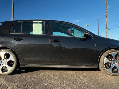 Used 2013 Volkswagen Golf 4-Door image 9