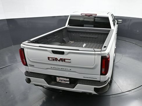 Used 2023 GMC Sierra 1500 Denali w/ Technology Package AWD/4WD image 38