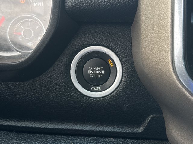 Used 2022 RAM 1500 Laramie AWD/4WD image 23