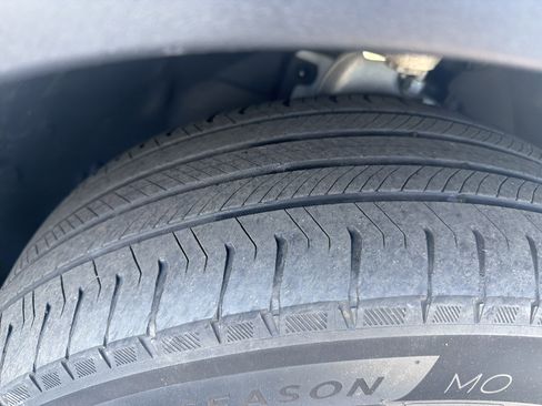 Used 2023 Mercedes-Benz GLC 300 4MATIC image 12