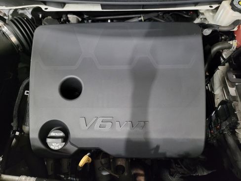 Used 2018 Chevrolet Traverse LT AWD/4WD image 30
