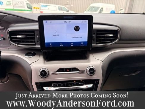 Used 2023 Ford Explorer XLT w/ Equipment Group 202A AWD/4WD image 12