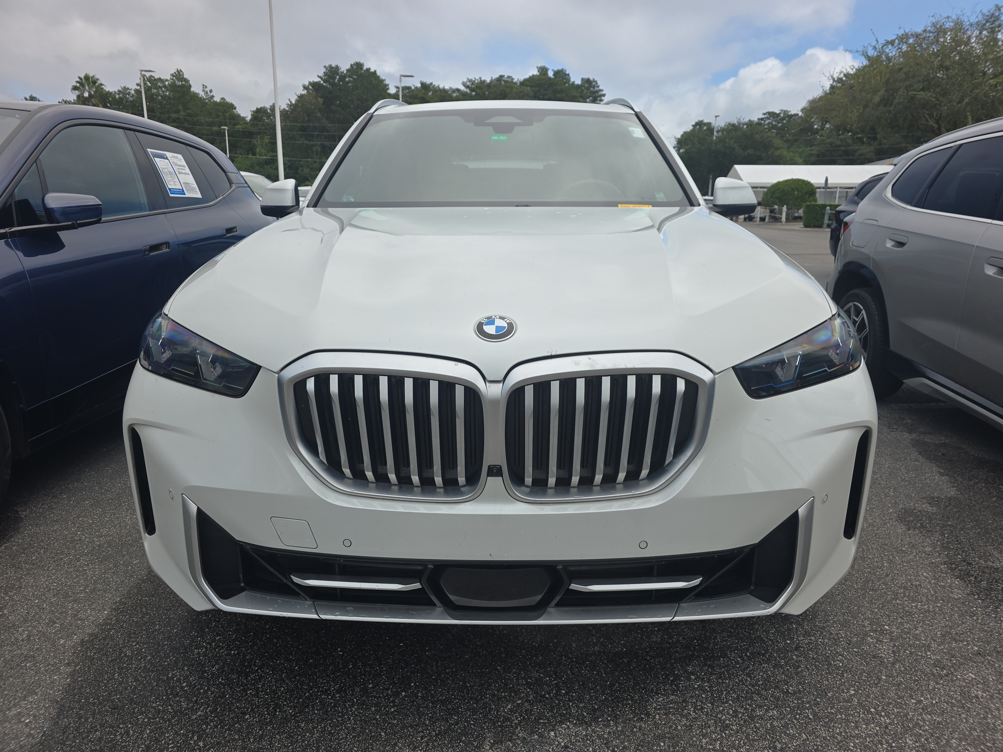 Certified 2024 BMW X5 sDrive40i w/ Parking Assistance Package RWD image 2