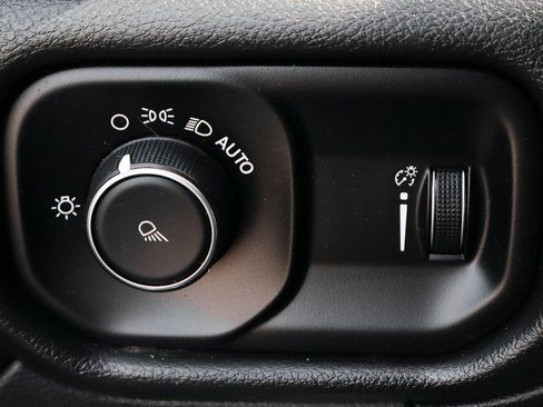 Used 2022 RAM 2500 Tradesman image 16