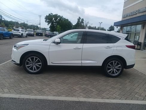 Used 2023 Acura RDX AWD w/ Technology Package image 3
