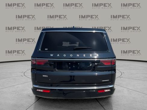Used 2024 Jeep Wagoneer L Series III w/ Premium Group I AWD/4WD image 4