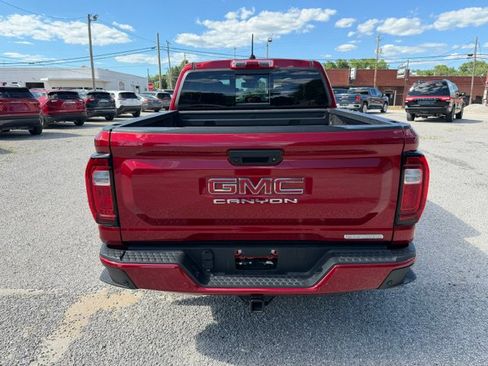 Used 2024 GMC Canyon Elevation w/ Convenience Package AWD/4WD image 4