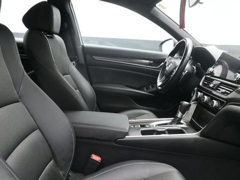 Used 2022 Honda Accord Sport image 9