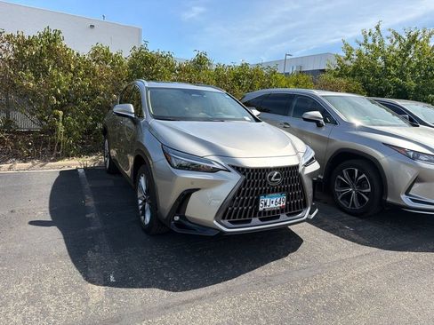 Used 2026 Lexus NX 350h AWD w/ Accessory Package (2T) image 9