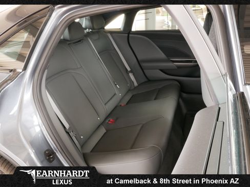 Used 2024 Lucid Air Touring AWD/4WD image 3