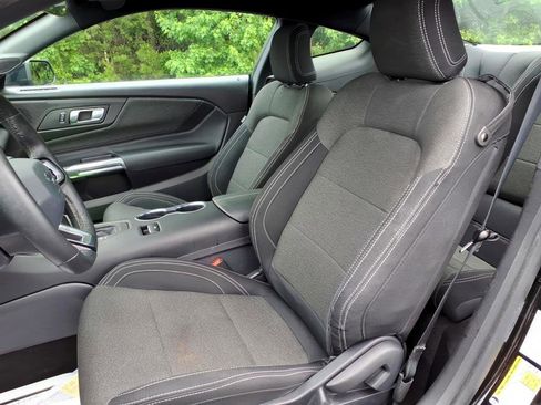 Used 2025 Ford Mustang Coupe RWD image 14