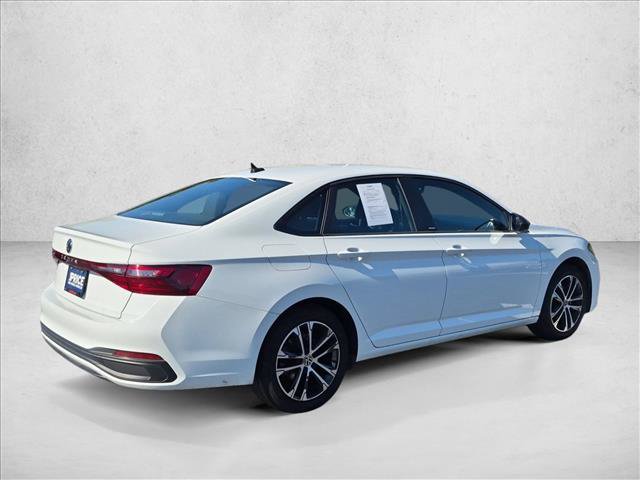 Used 2025 Volkswagen Jetta Sport FWD image 5