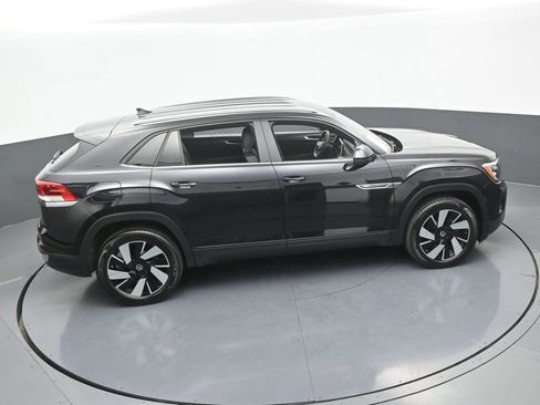 Used 2024 Volkswagen Atlas Cross Sport SE image 51