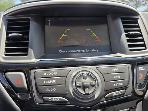 Used 2020 Nissan Pathfinder SV AWD/4WD image 28