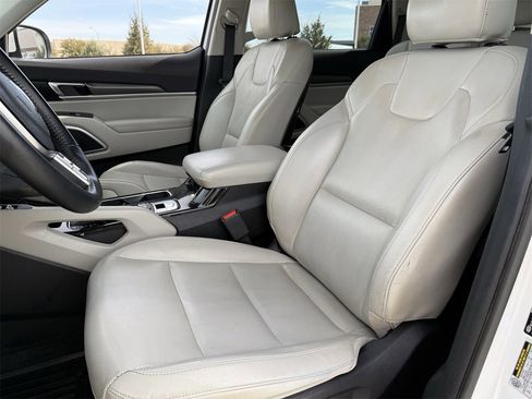 Used 2020 Kia Telluride S w/ S 8 Passenger Seating Package image 23