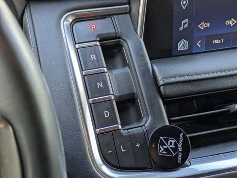 Used 2023 Chevrolet Tahoe Z71 w/ Luxury Package image 12