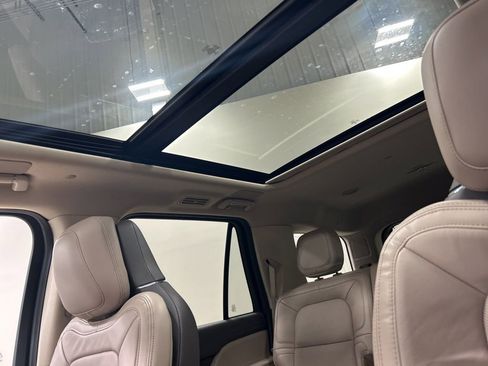 Used 2022 Lincoln Navigator Reserve image 29