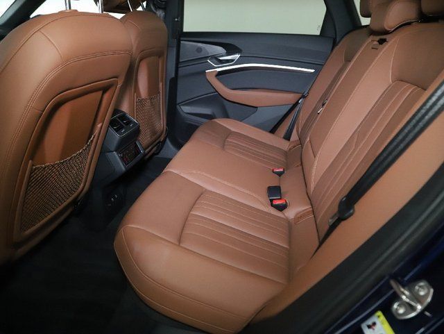 Used 2022 Audi e-tron Premium AWD/4WD image 15
