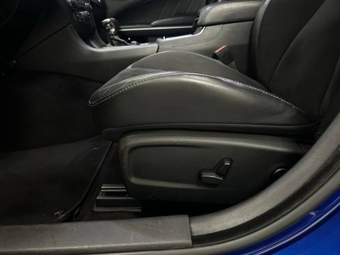 Used 2020 Dodge Charger R/T w/ Plus Group RWD image 30