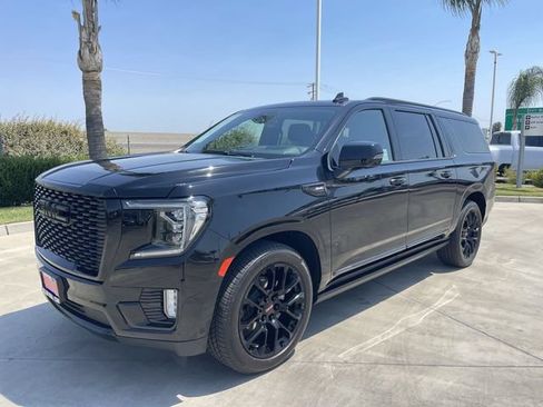 Used 2023 GMC Yukon XL Denali w/ Denali Reserve Package AWD/4WD image 4