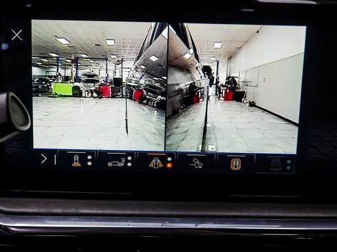 Used 2024 GMC Sierra 2500 Denali Ultimate image 32