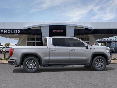 New 2026 GMC Sierra 1500 SLT image 5