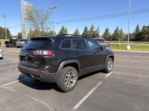 Used 2022 Jeep Cherokee Trailhawk AWD/4WD image 3
