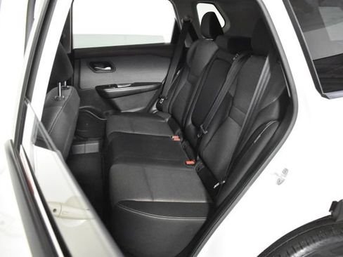 Used 2022 Nissan Rogue SV AWD/4WD image 26