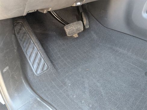 Used 2020 Chevrolet Silverado 1500 High Country w/ Technology Package image 16