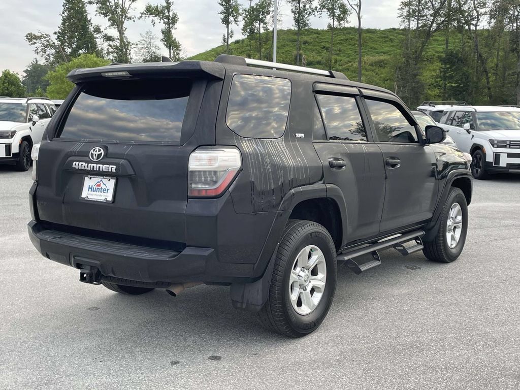 Used 2023 Toyota 4Runner SR5 AWD/4WD image 27
