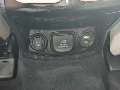 Certified 2023 Kia Sorento SX Prestige AWD/4WD image 18
