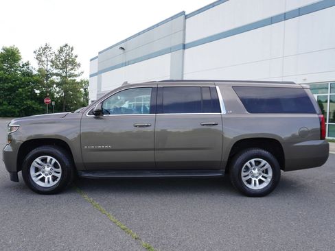 Used 2015 Chevrolet Suburban LT AWD/4WD image 4