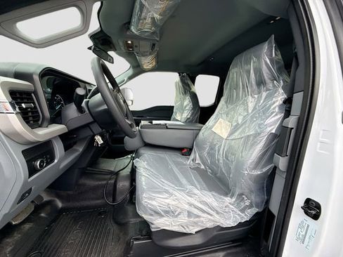 New 2026 Ford F550 4x4 Supercab Super Duty image 15