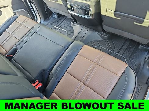 New 2026 Chevrolet Silverado 1500 High Country AWD/4WD image 11
