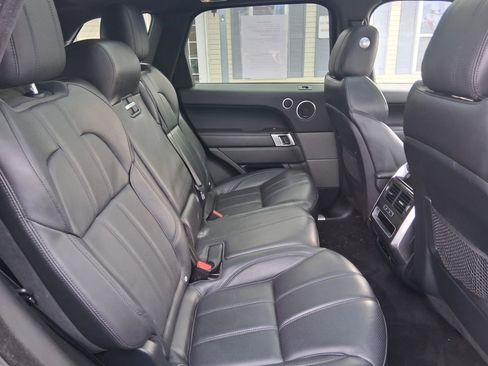 Used 2016 Land Rover Range Rover Sport HSE image 25
