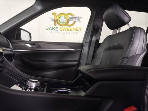 New 2025 Jeep Grand Cherokee L Limited w/ Black Appearance Package image 28