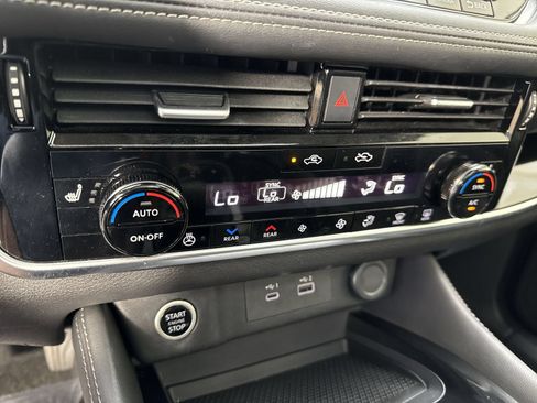 Certified 2023 Nissan Rogue SL w/ SL Premium Package AWD/4WD image 11
