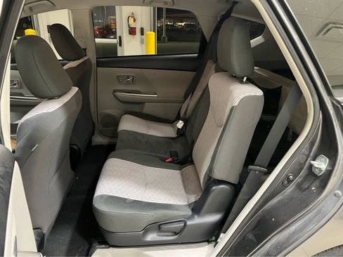 Used 2016 Toyota Prius V Three FWD image 11