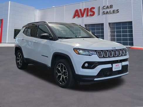 Used 2025 Jeep Compass Limited AWD/4WD image 9