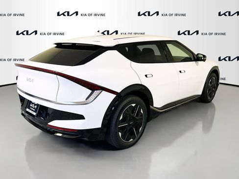 New 2026 Kia EV6 Wind RWD image 7