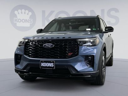 New 2026 Ford Explorer ST w/ Sun And Sound Package
