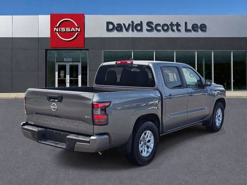 Used 2024 Nissan Frontier SV w/ Technology Package RWD image 7