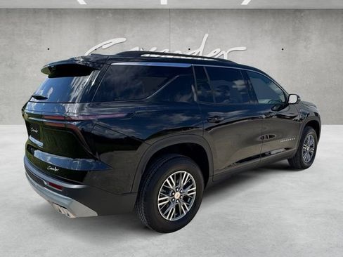 Used 2026 Chevrolet Traverse LT w/ Driver Confidence Package FWD image 16