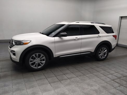 Used 2023 Ford Explorer Limited w/ Limited Technology Package AWD/4WD image 2