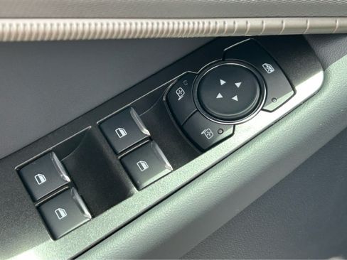New 2026 Ford Explorer Active AWD/4WD image 16