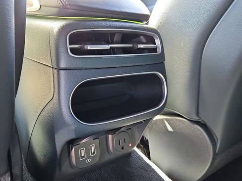 Used 2023 Genesis GV70 2.5T w/ Advanced Package image 16