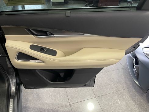 Used 2024 INFINITI QX60 Luxe w/ Vision Package FWD image 47